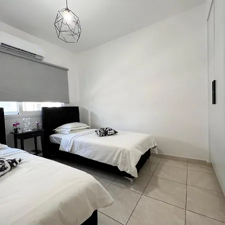 Apartament Albert's Marina 15 *
