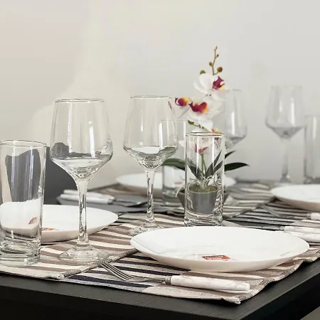 Апартаменти Albert's Marina 15 *