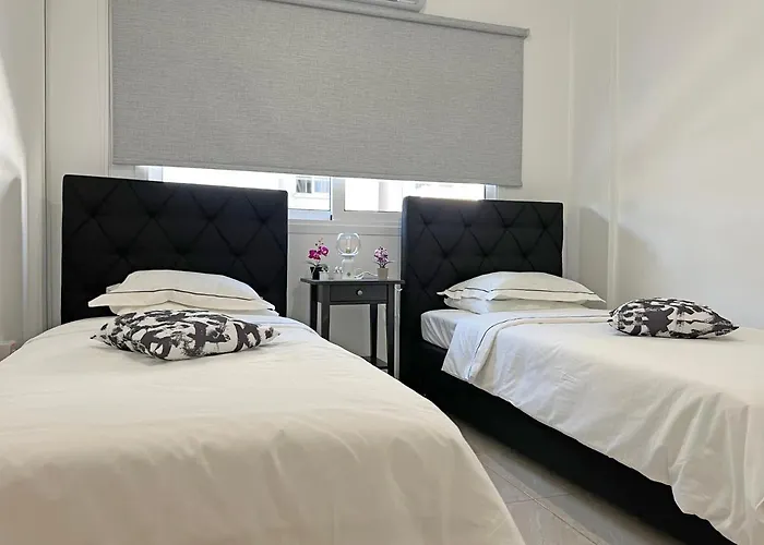 Albert's Marina 15 Апартаменты *